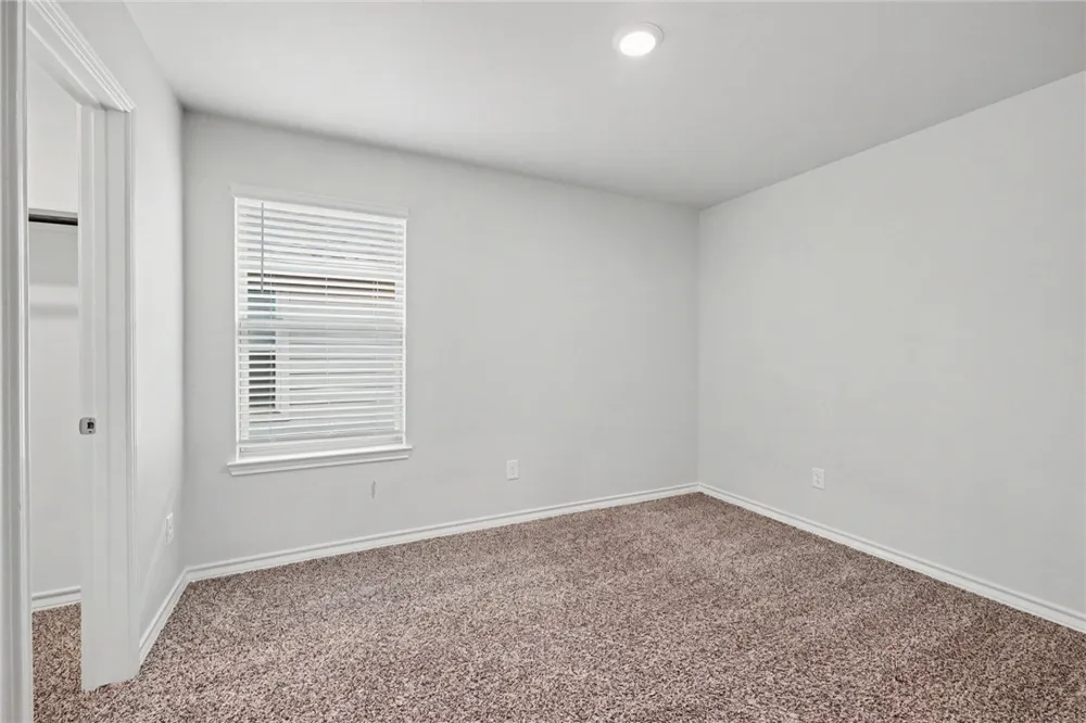 138 Donegal Street Sinton, TX 78387