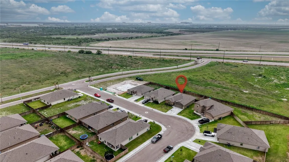 138 Donegal Street Sinton, TX 78387