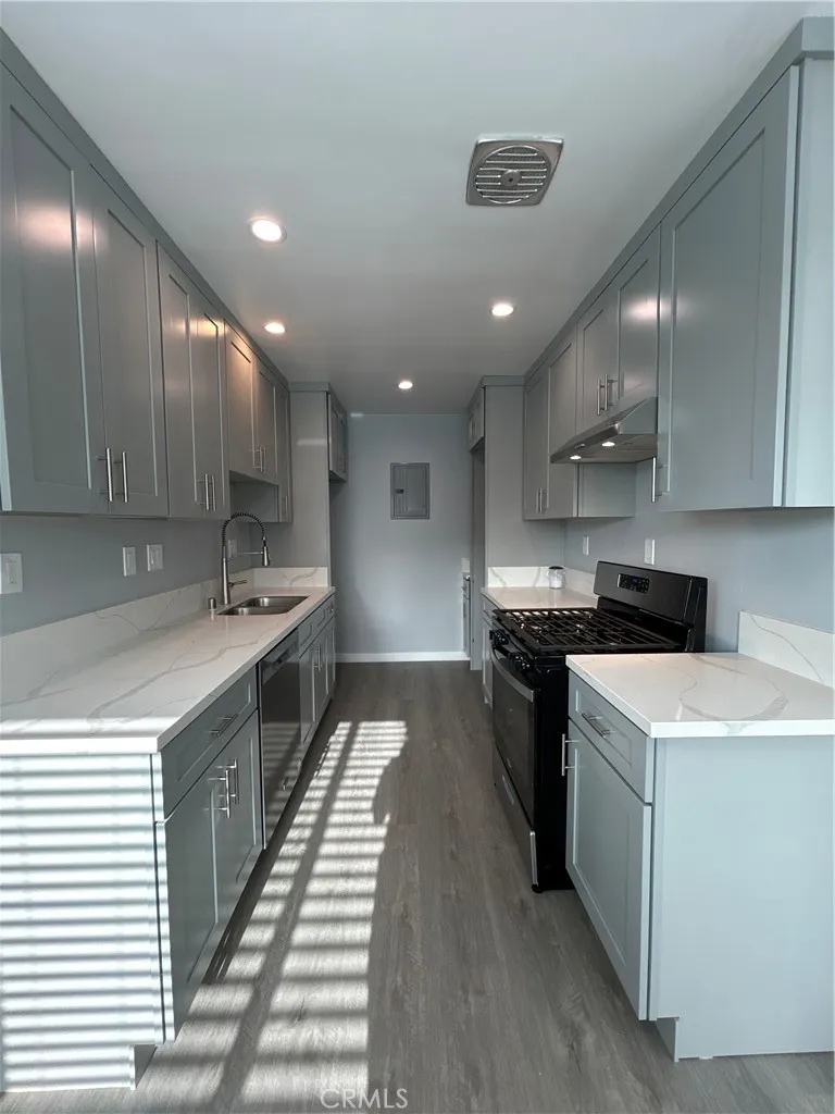 124 Palos Verdes Boulevard Redondo Beach, CA 90277