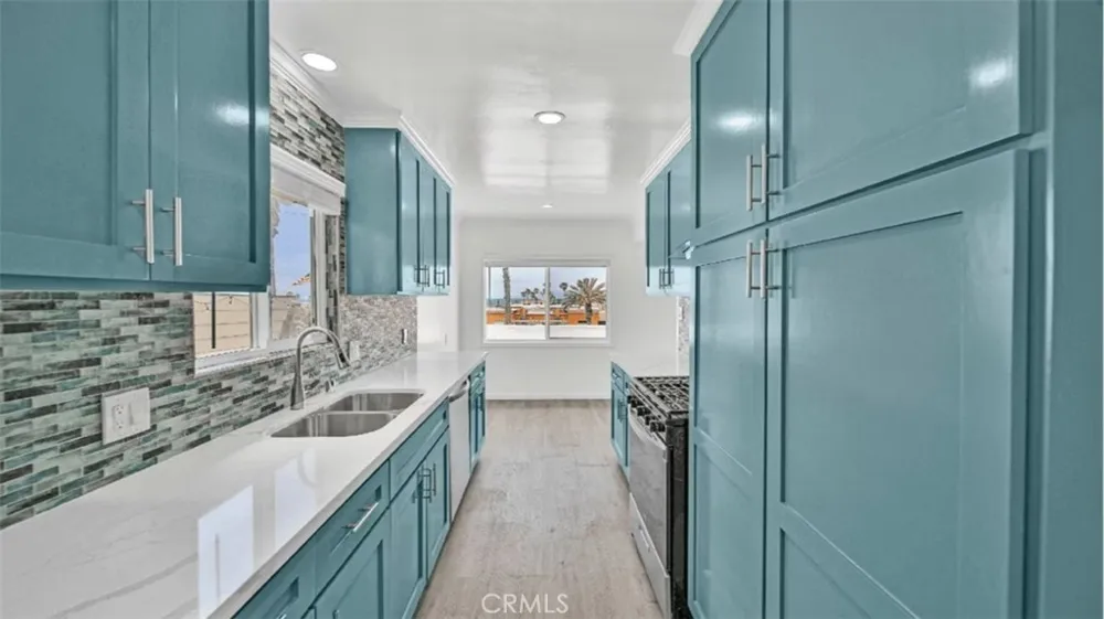 124 Palos Verdes Boulevard Redondo Beach, CA 90277