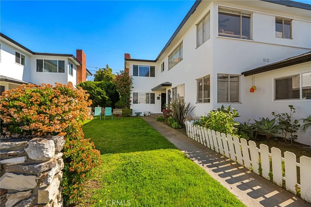 124 Palos Verdes Boulevard Redondo Beach, CA 90277