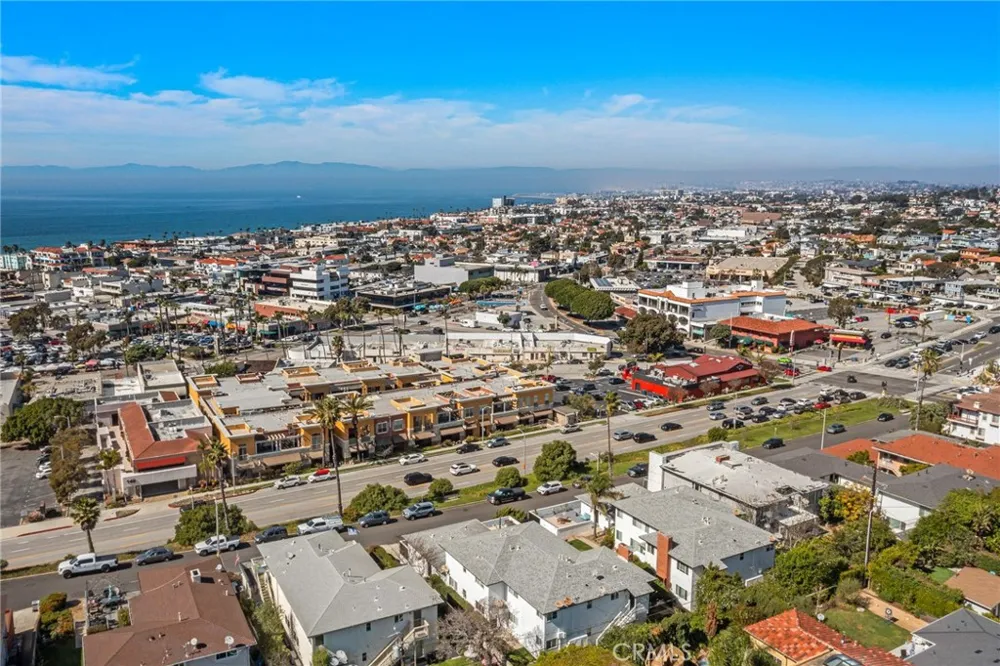 124 Palos Verdes Boulevard Redondo Beach, CA 90277