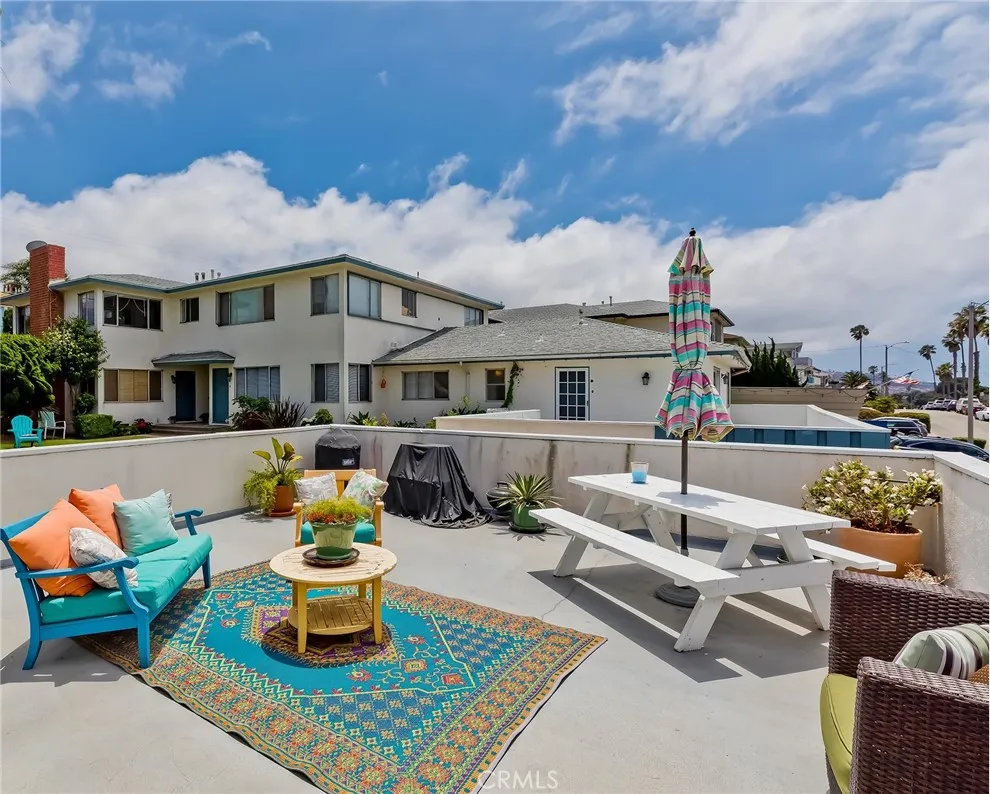 124 Palos Verdes Boulevard Redondo Beach, CA 90277