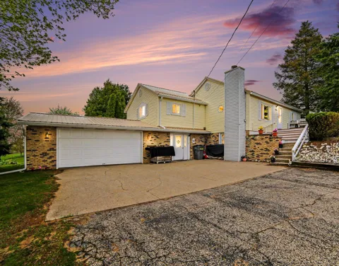 2330 W Tyler Road