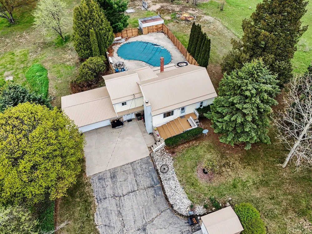 2330 W Tyler Road Hart Township, MI 49420