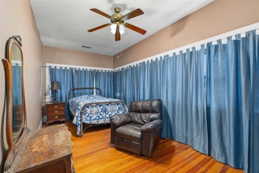 701 4th Street Goldthwaite, TX 76844