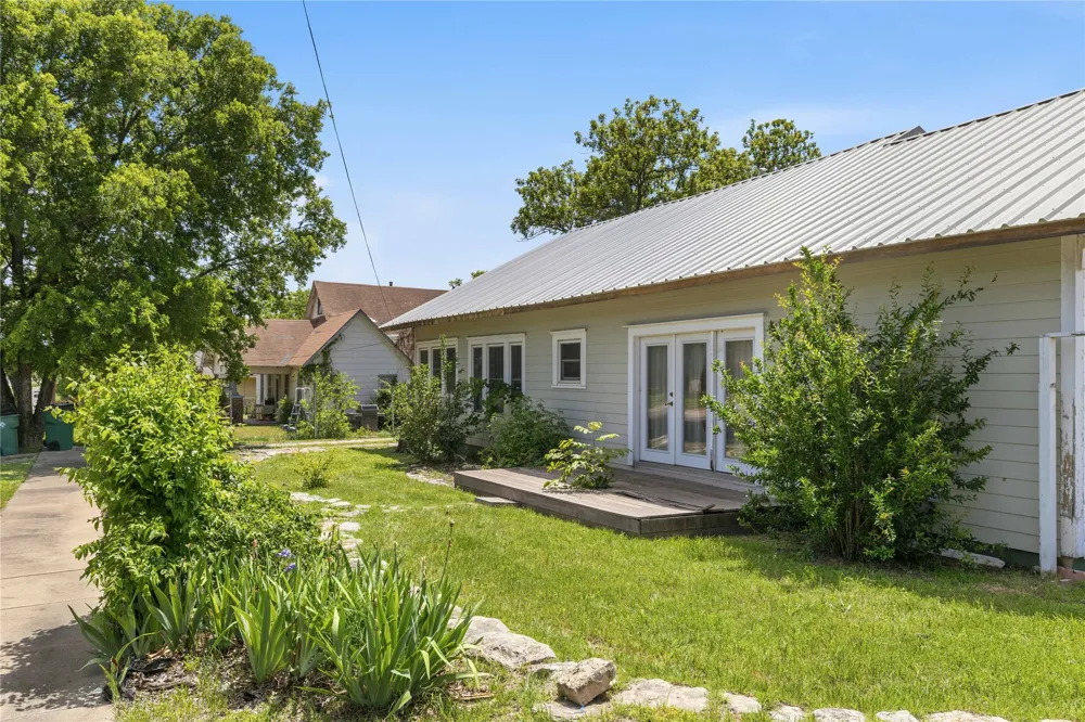 701 4th Street Goldthwaite, TX 76844