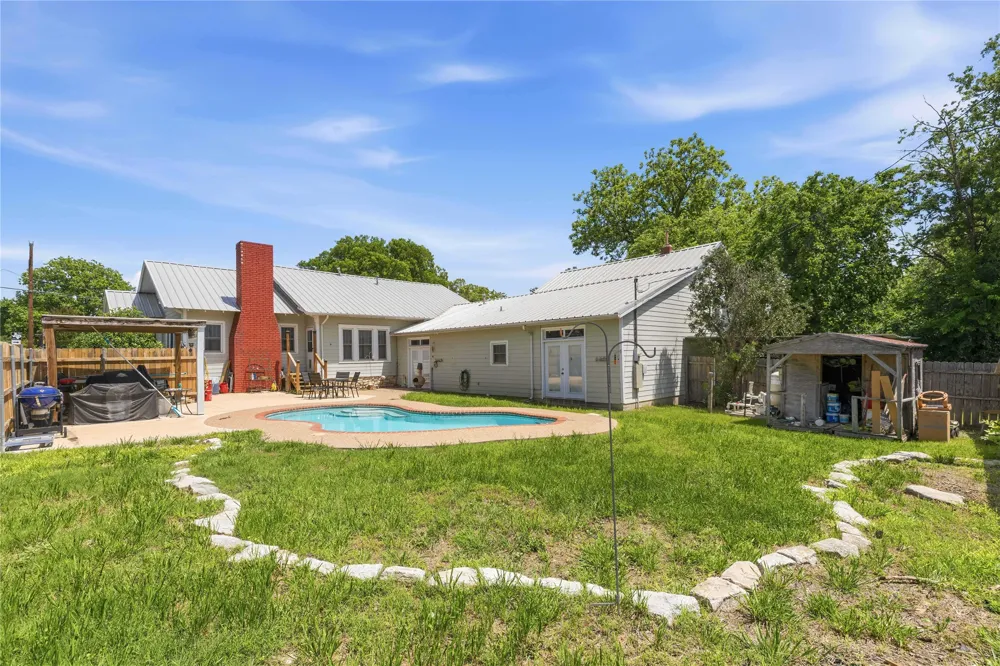 701 4th Street Goldthwaite, TX 76844
