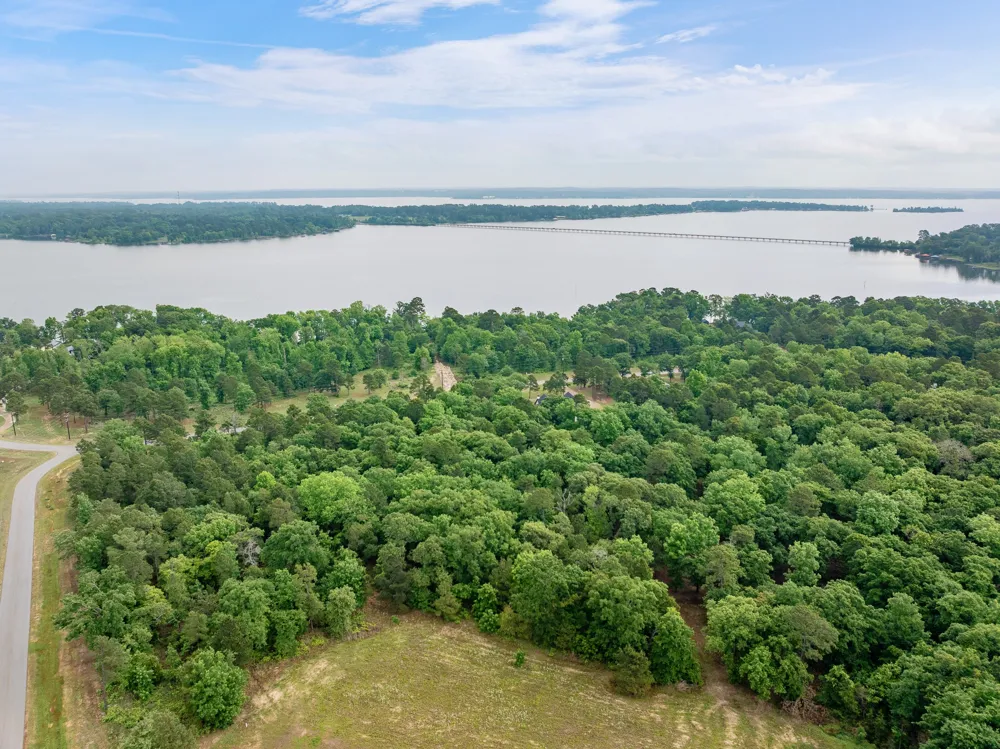 3121 Shadow Pines Larue, TX 75770