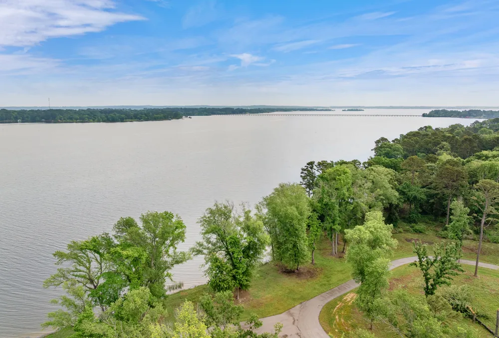 3121 Shadow Pines Larue, TX 75770