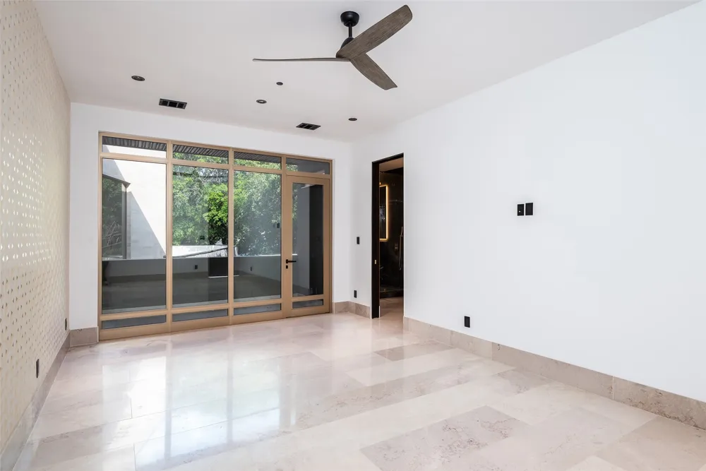 10920 Strait Lane Dallas, TX 75229