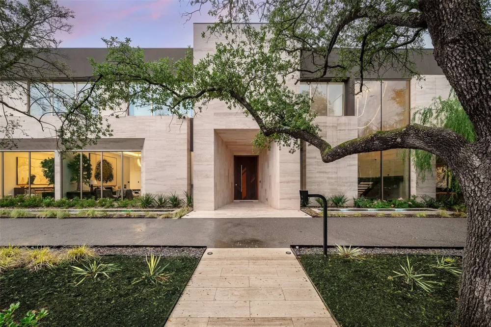 10920 Strait Lane Dallas, TX 75229