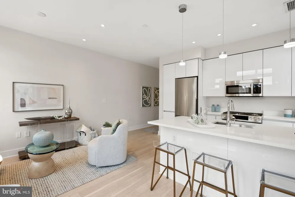 1745 Street NW #404 Washington, DC 20036
