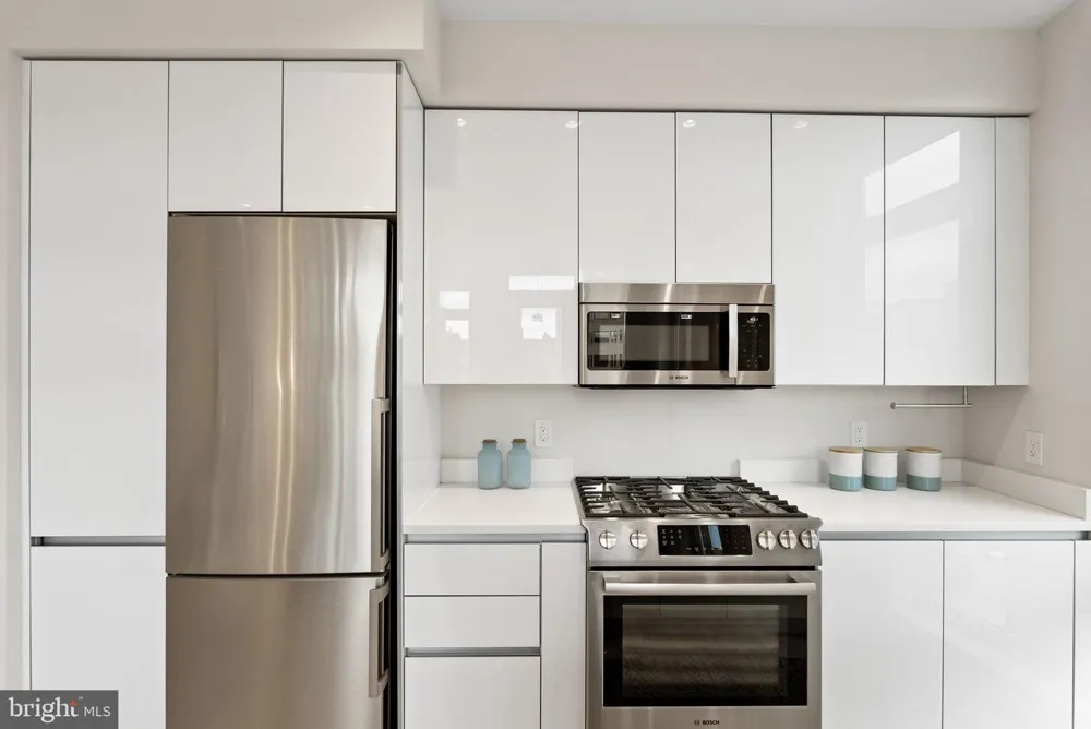 1745 Street NW #404 Washington, DC 20036