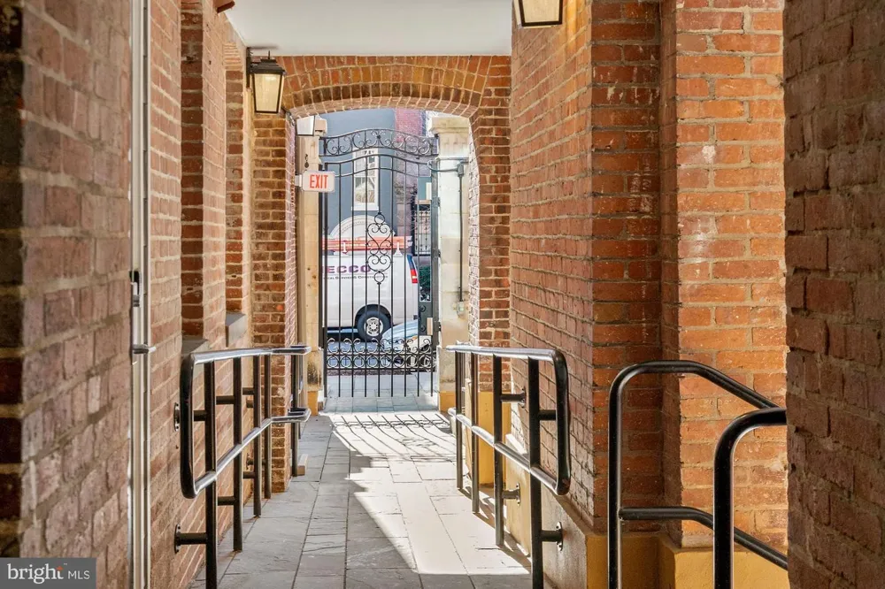 1745 Street NW #404 Washington, DC 20036