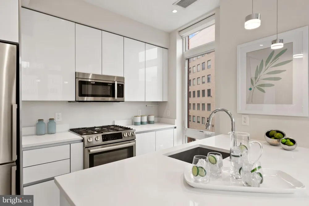 1745 Street NW #404 Washington, DC 20036