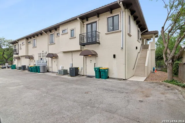 412 RIVER RD Unit 201 Boerne, TX 78006
