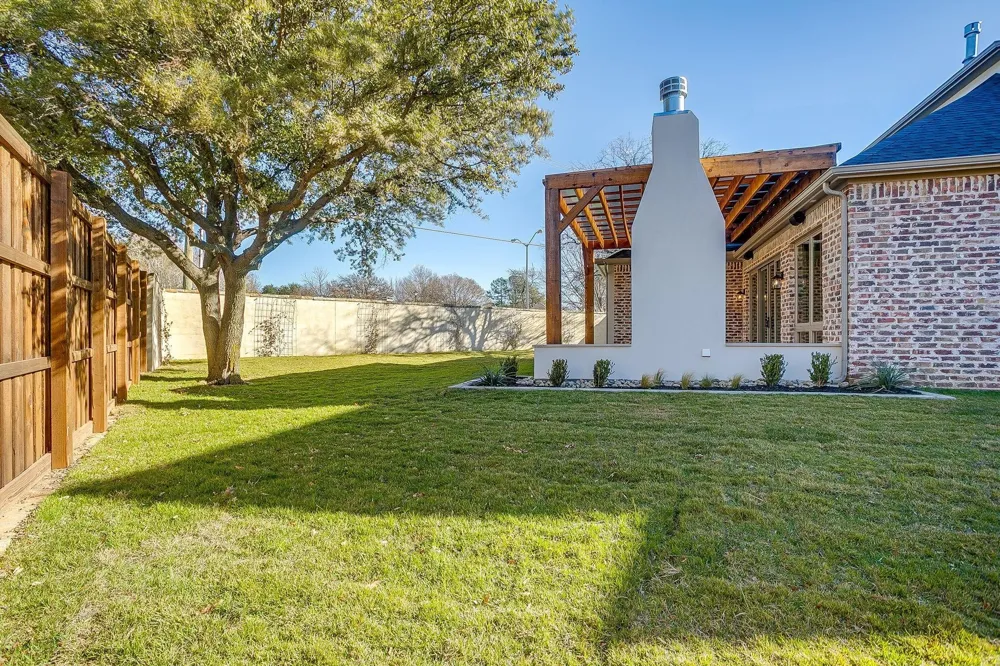 2947 Kosse Court Grapevine, TX 76051