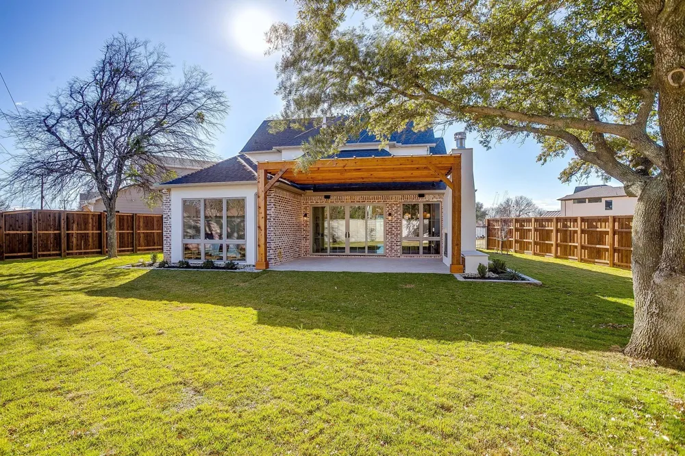 2947 Kosse Court Grapevine, TX 76051