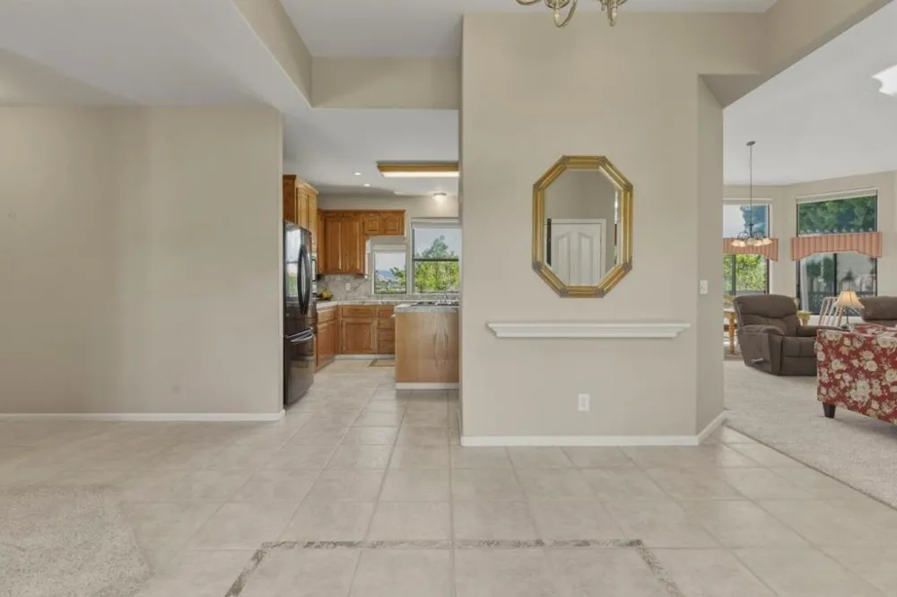 1290 Sonnys Way Hollister, CA 95023