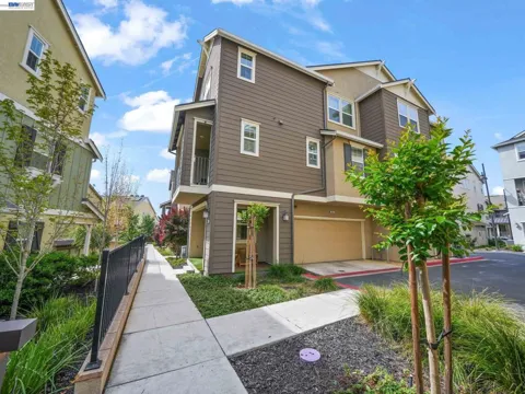 7045 Coombsville Loop