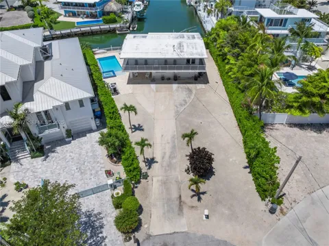 200 Plantation Shores Dr