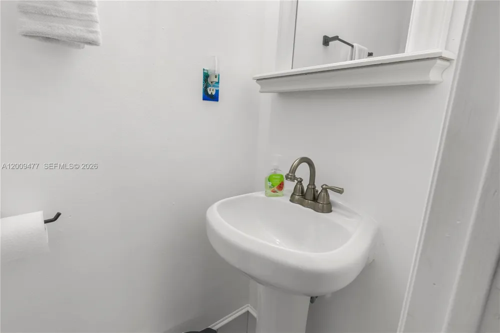 200 Plantation Shores Dr Tavernier, FL 33070
