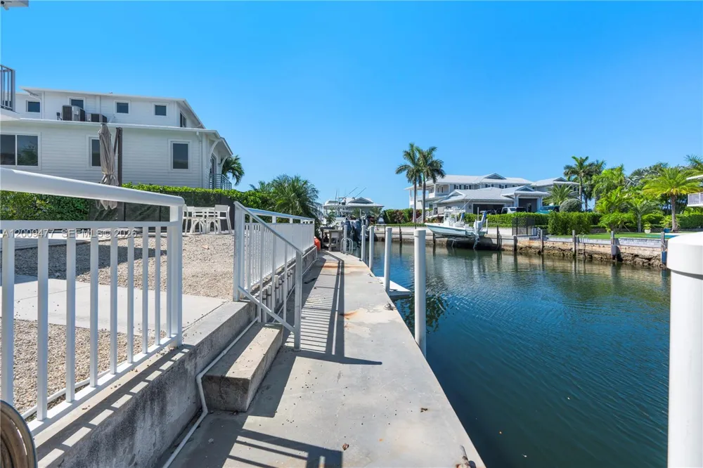 200 Plantation Shores Dr Tavernier, FL 33070