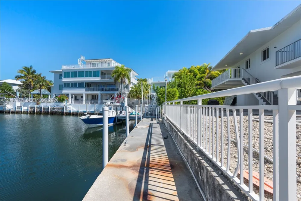200 Plantation Shores Dr Tavernier, FL 33070