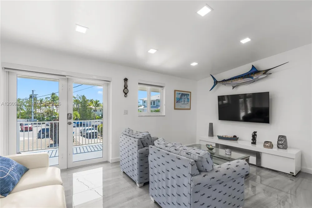 200 Plantation Shores Dr Tavernier, FL 33070