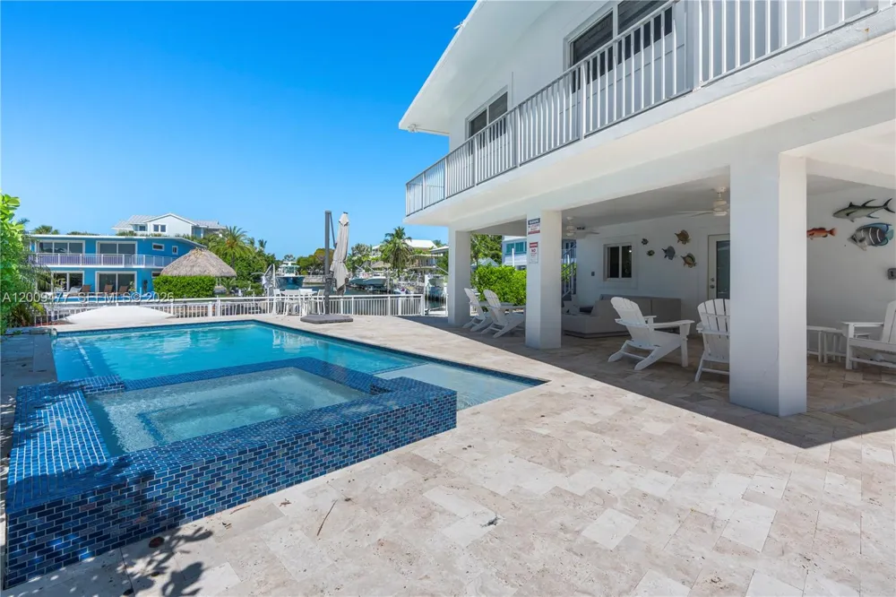 200 Plantation Shores Dr Tavernier, FL 33070