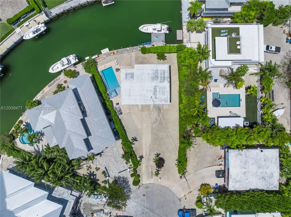 200 Plantation Shores Dr Tavernier, FL 33070