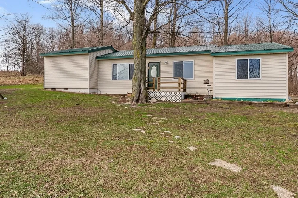 7710 US-31 N Acme Township, MI 49690
