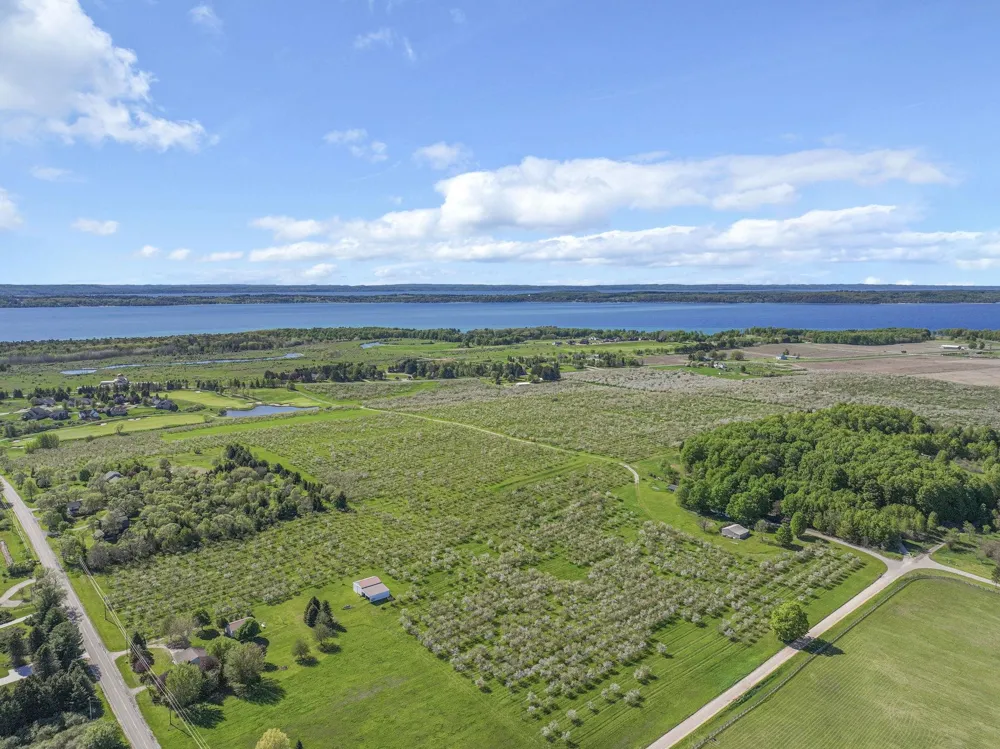 7710 US-31 N Acme Township, MI 49690