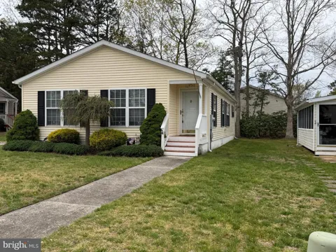 4 BIRCH COURT