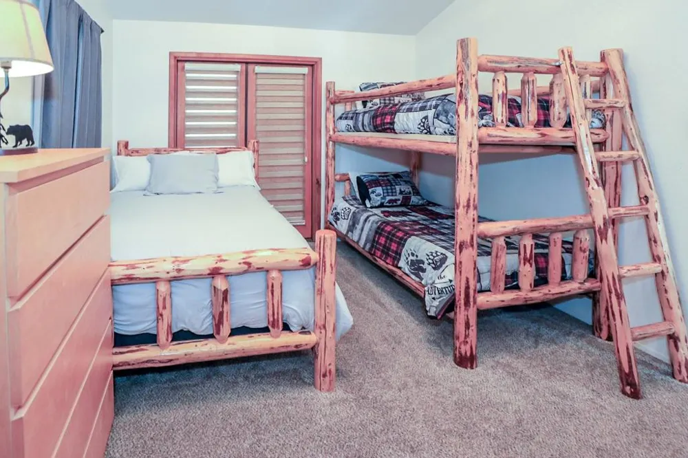42638 Moonridge Road Big Bear, CA 92315