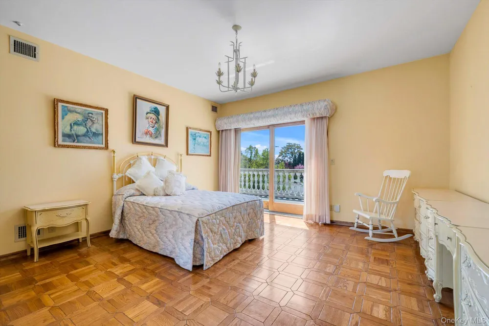 118 Malba Drive Malba, NY 11357