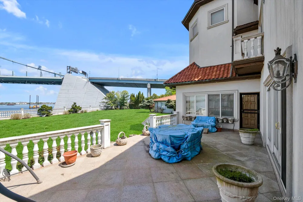 118 Malba Drive Malba, NY 11357