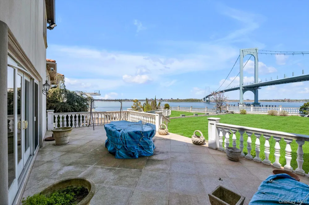 118 Malba Drive Malba, NY 11357