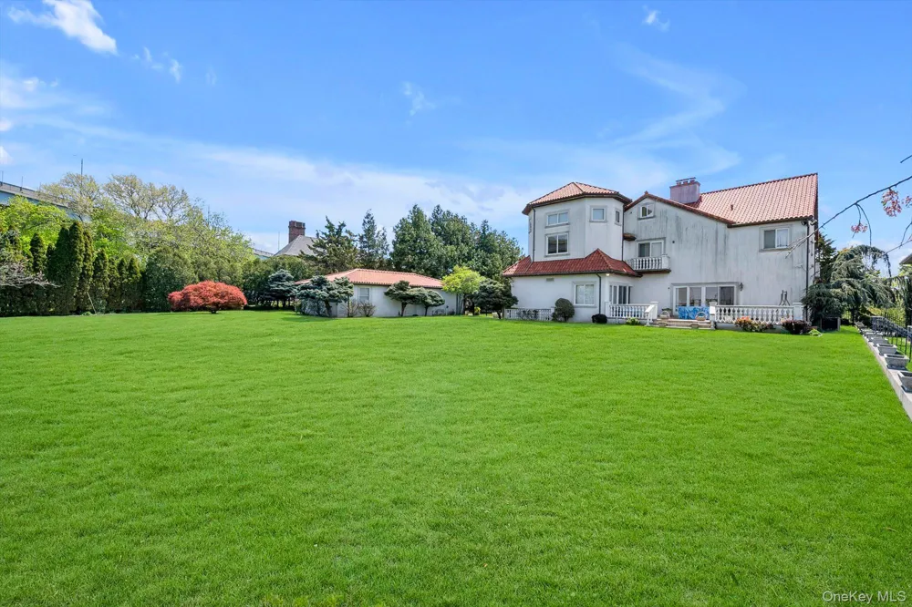 118 Malba Drive Malba, NY 11357