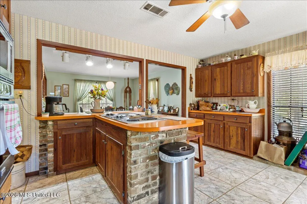 121 Cemetery Road Tylertown, MS 39667