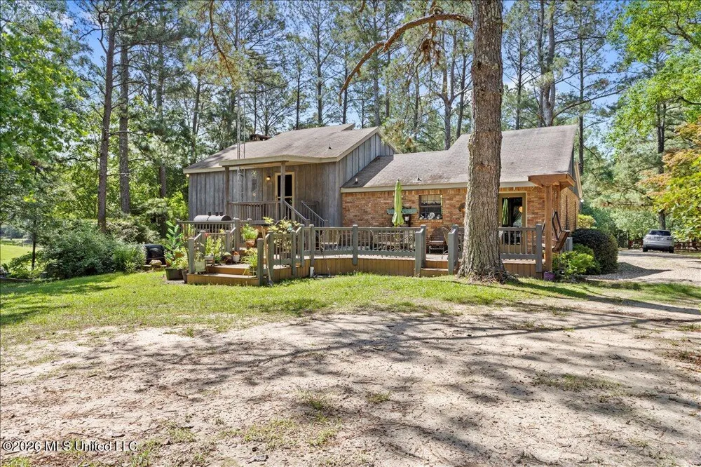 121 Cemetery Road Tylertown, MS 39667
