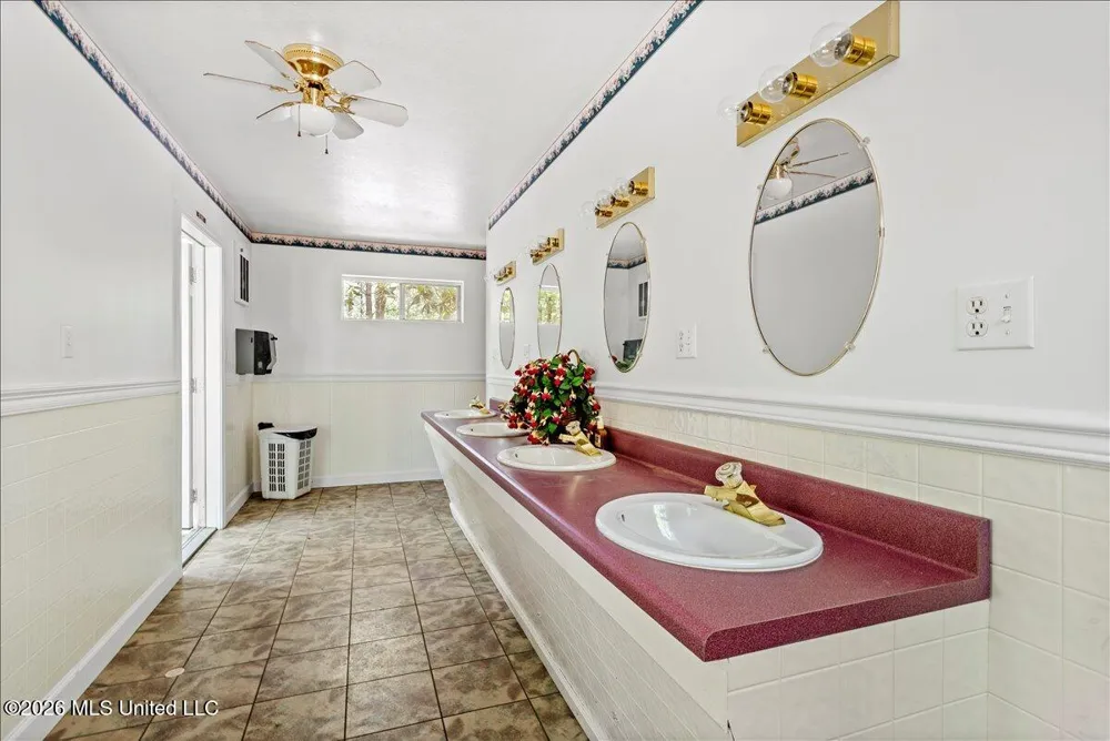 121 Cemetery Road Tylertown, MS 39667