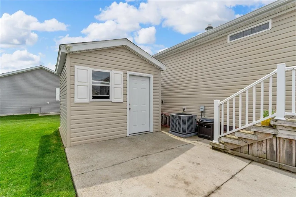 37112 Grindstone Trail Lenox Township, MI 48048