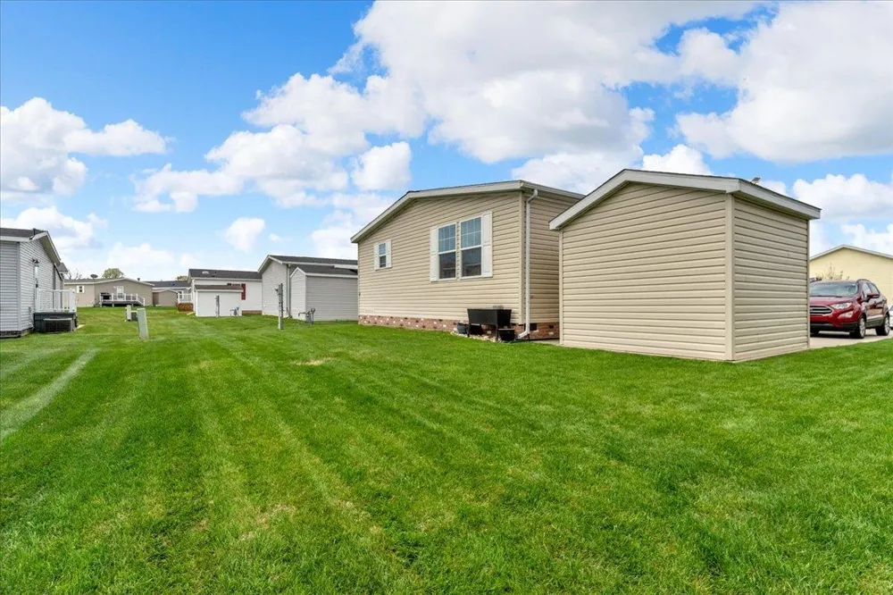 37112 Grindstone Trail Lenox Township, MI 48048