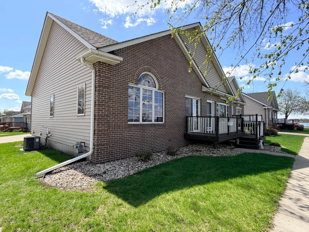 726 3rd Avenue Worthington, MN 56187