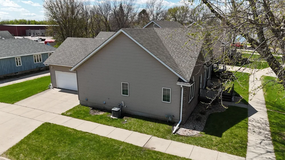 726 3rd Avenue Worthington, MN 56187