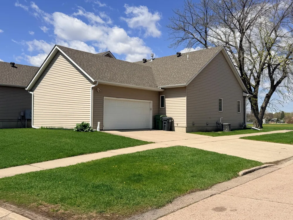 726 3rd Avenue Worthington, MN 56187