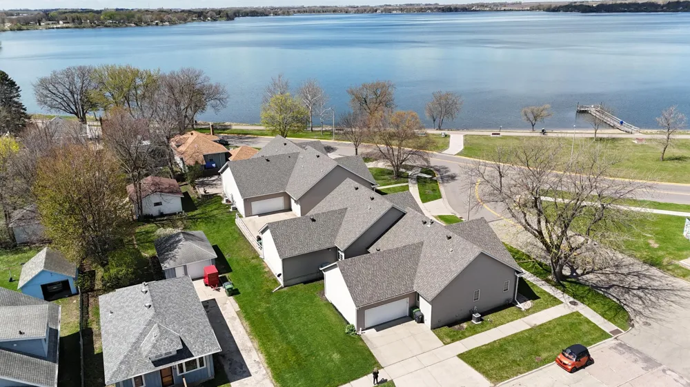 726 3rd Avenue Worthington, MN 56187
