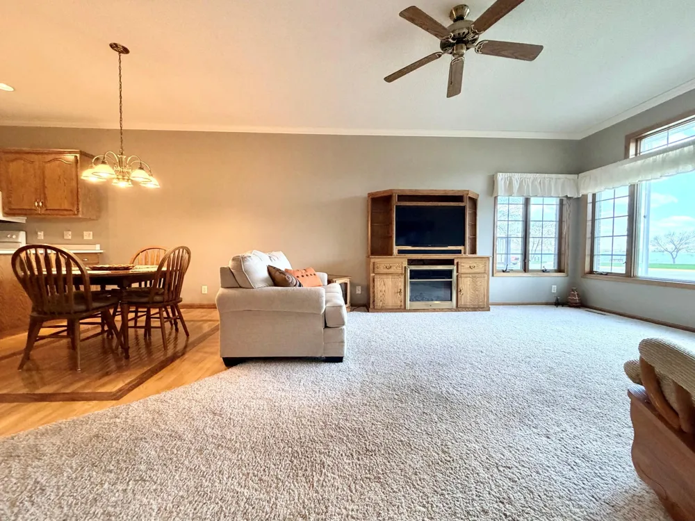 726 3rd Avenue Worthington, MN 56187
